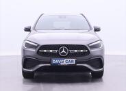 Mercedes-Benz GLA 8