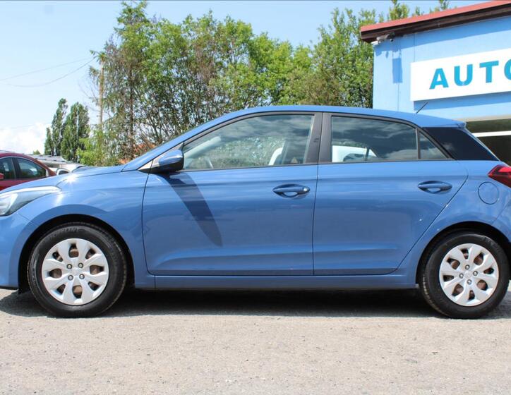 Hyundai i20 8