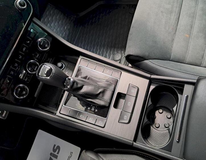 Škoda Superb 15