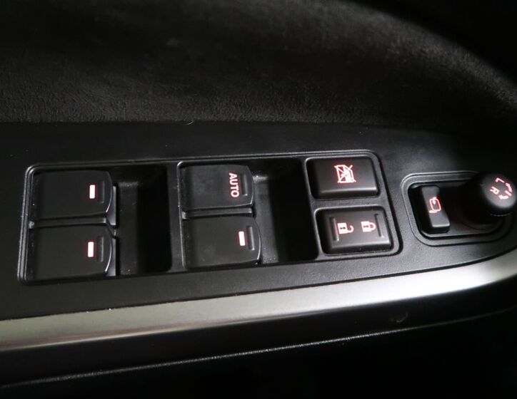 Suzuki Vitara 23