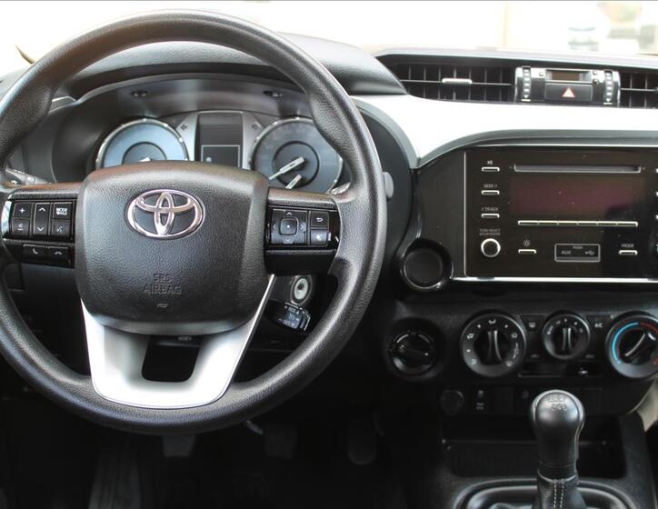 Toyota Hilux 10