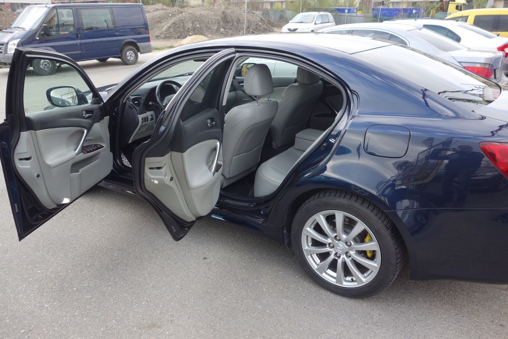 Lexus IS 220
