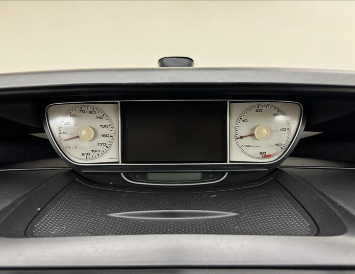 Peugeot 807 16