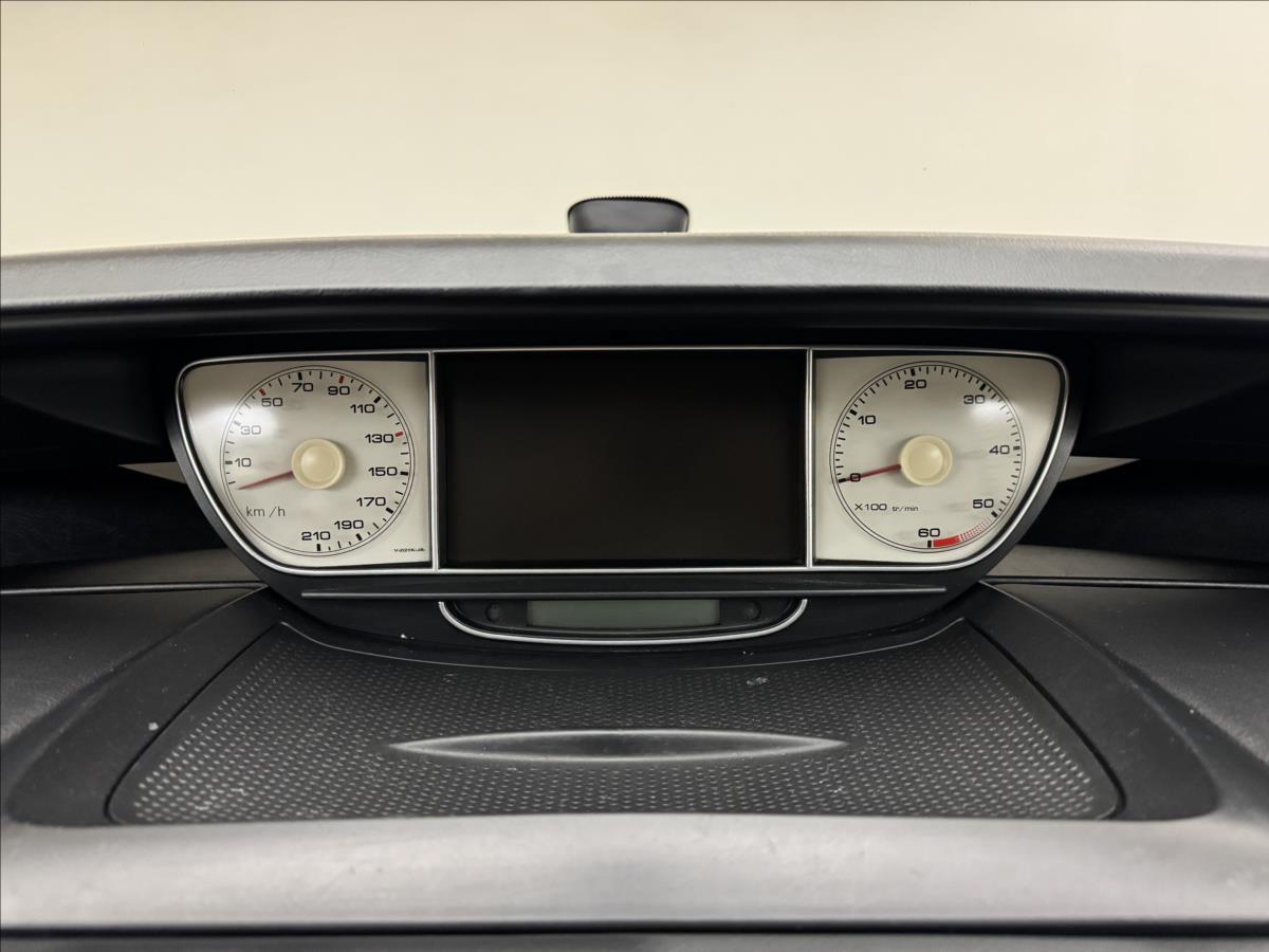 Peugeot 807