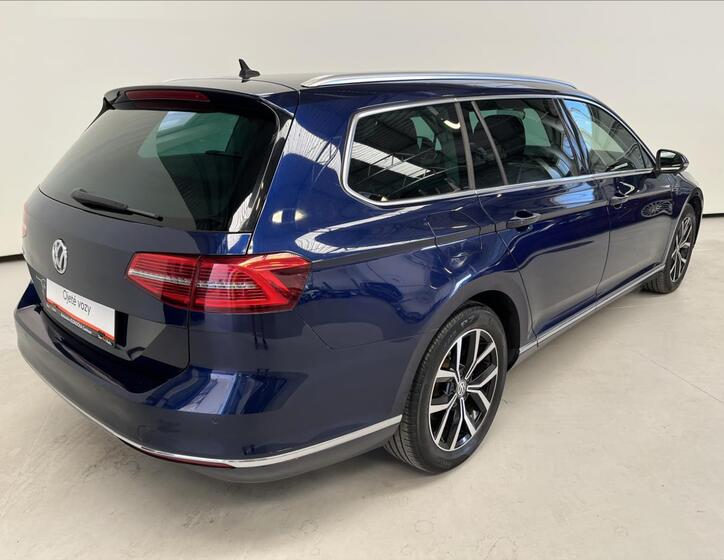 Volkswagen Passat 2