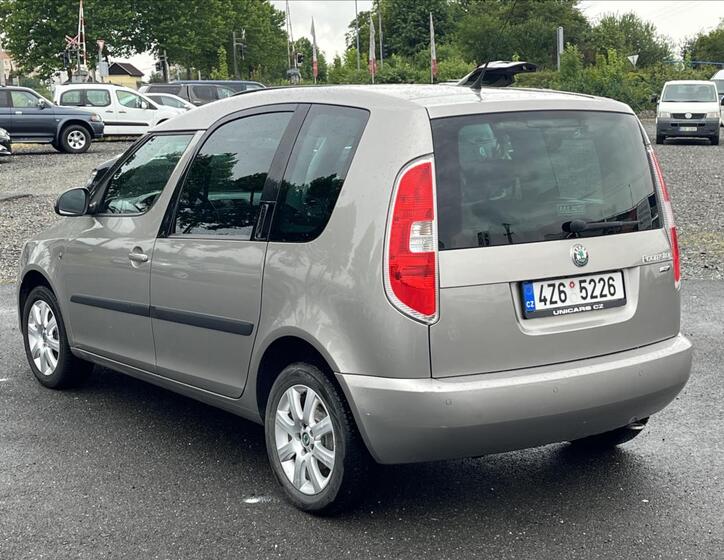 Škoda Roomster 7