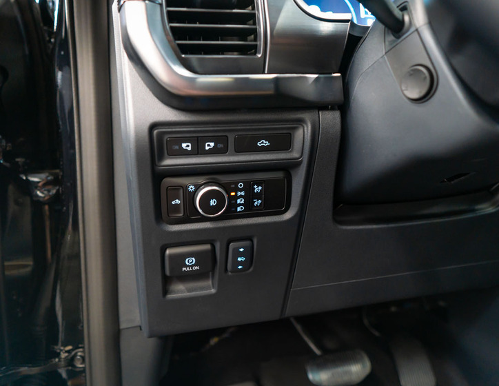 Ford F-150 21