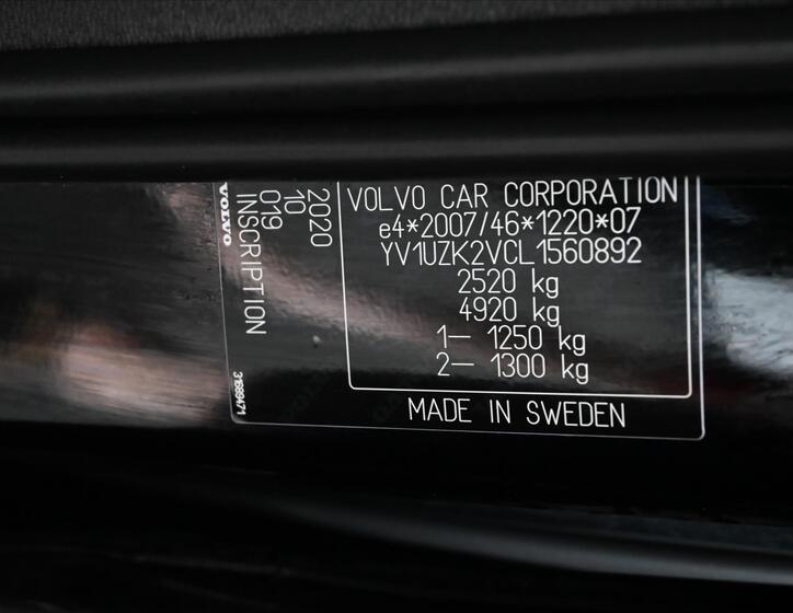 Volvo XC60 8