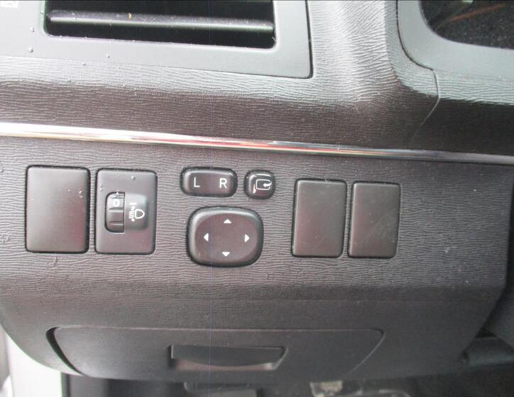 Toyota Avensis 24