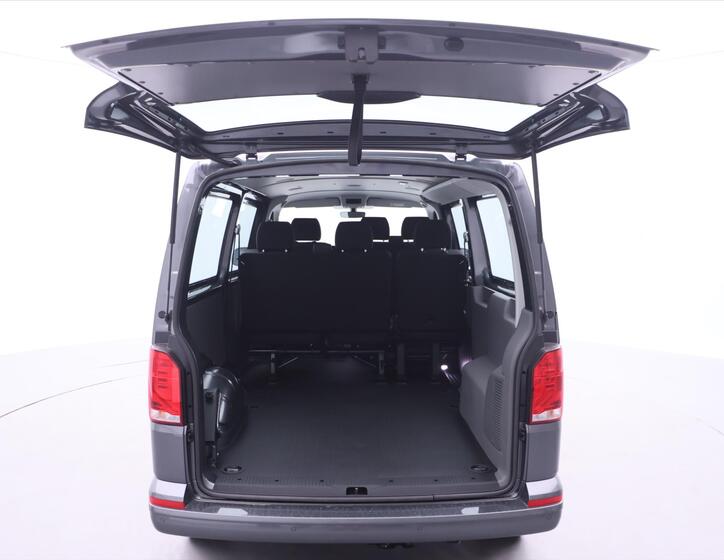 Volkswagen Transporter 9