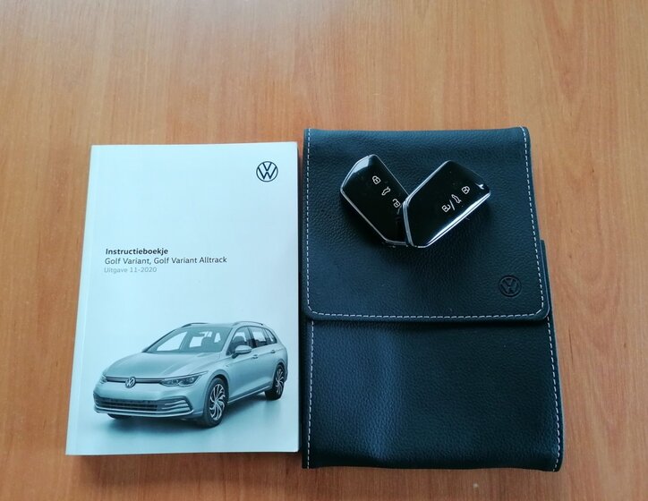 Volkswagen Golf 32