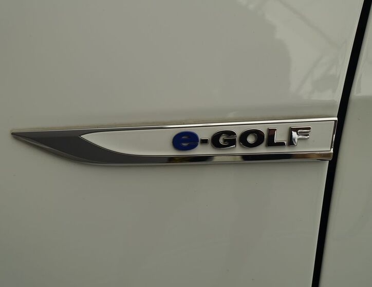 Volkswagen Golf 31
