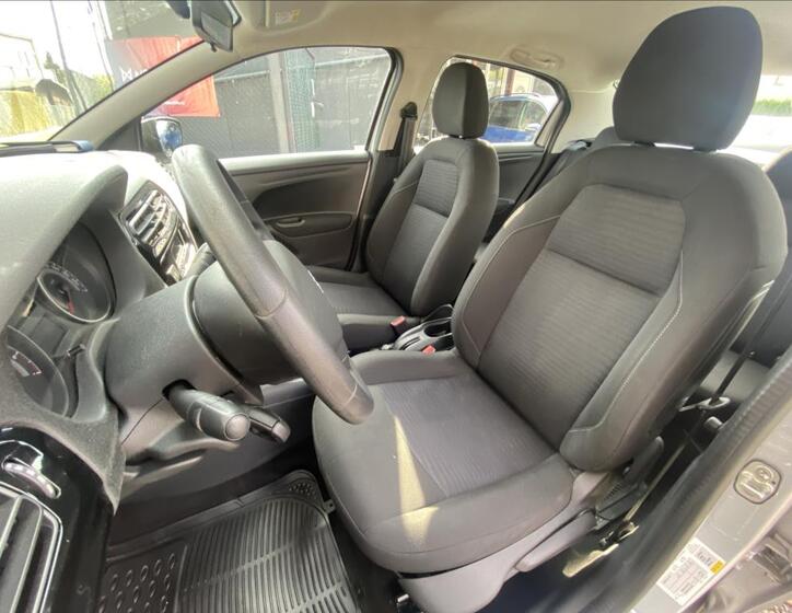 Peugeot 301 14