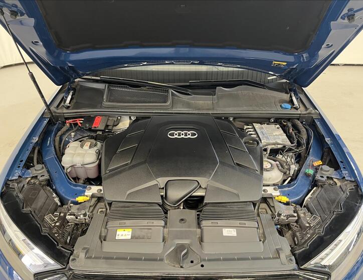 Audi Q7 35
