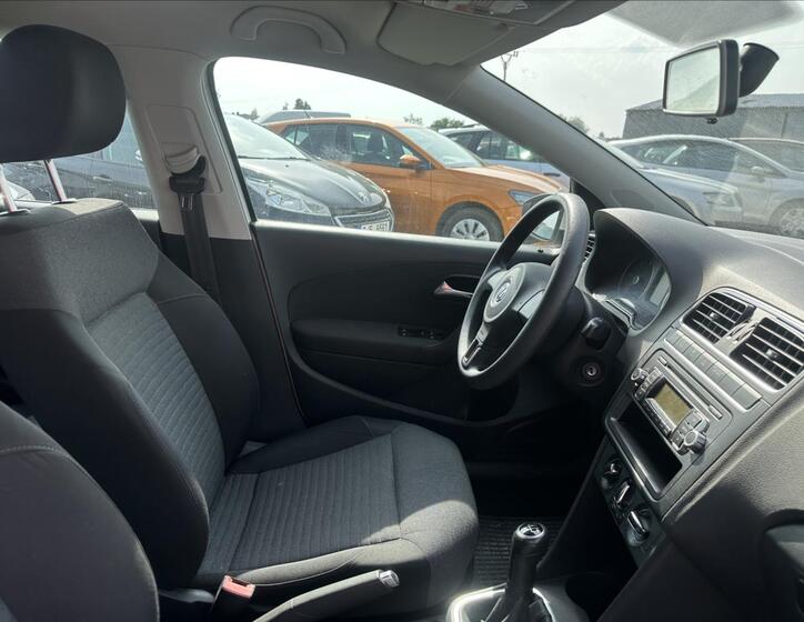 Volkswagen Polo 24