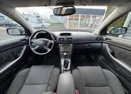 Toyota Avensis 12