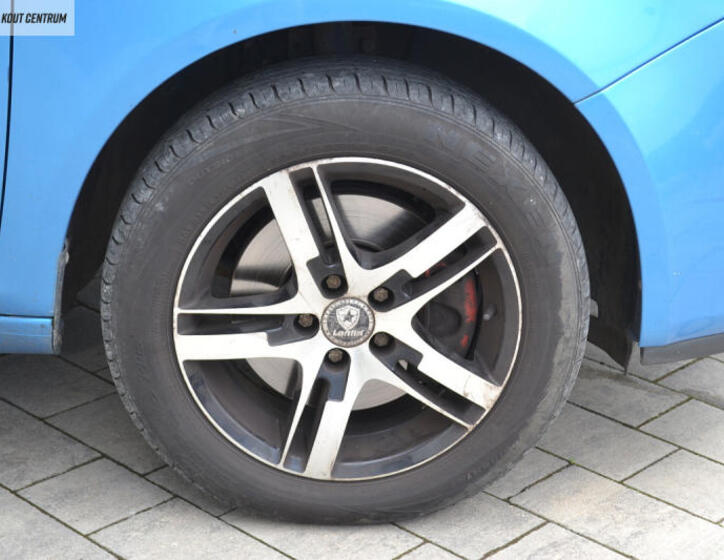 Škoda Roomster 9