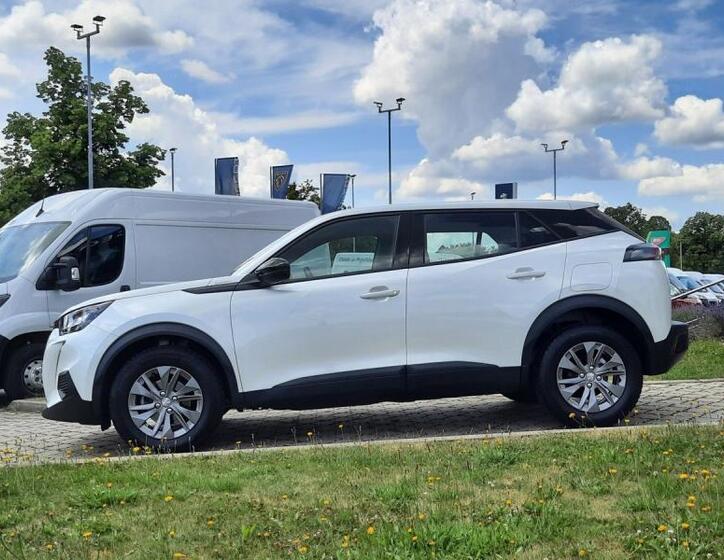 Peugeot 2008 4