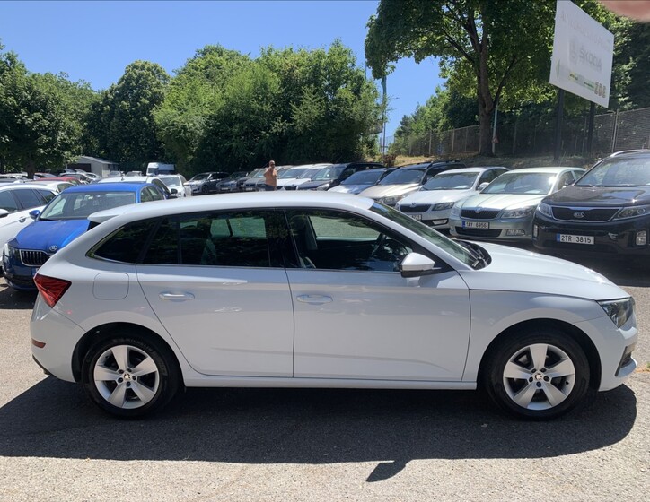 Škoda Scala 4