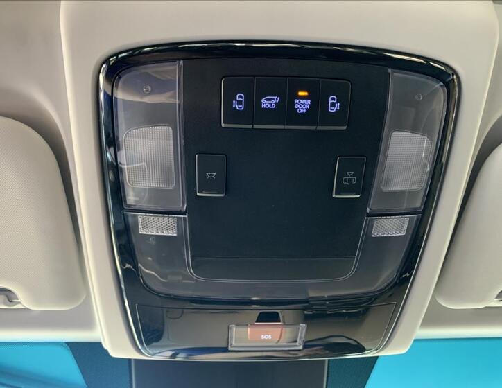 Hyundai Staria 40