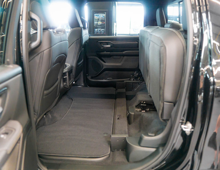 Dodge RAM 34