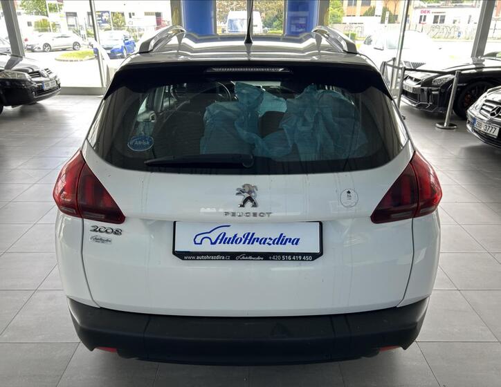 Peugeot 2008 5