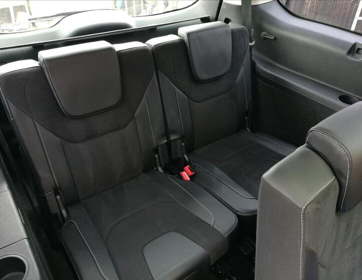 Ford Galaxy 22