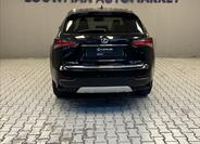 Lexus NX 300h 12
