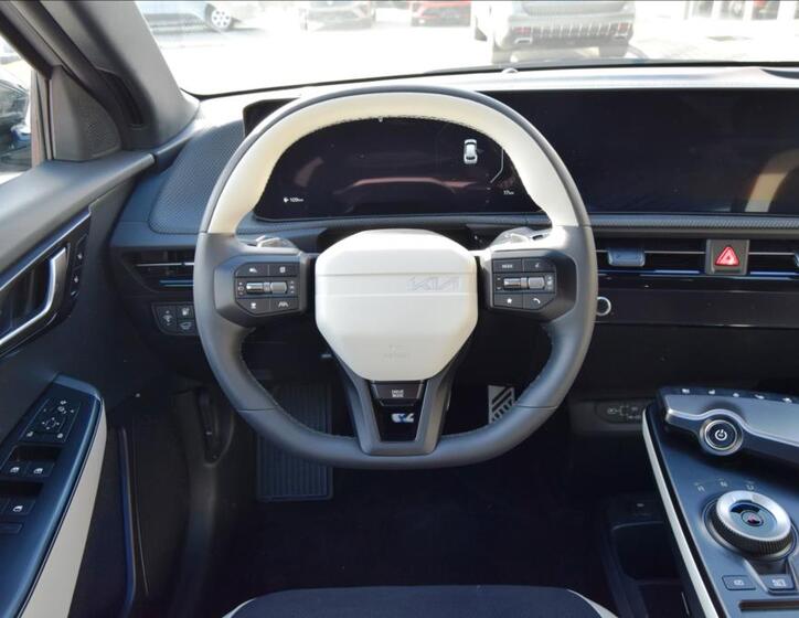 KIA EV6 8