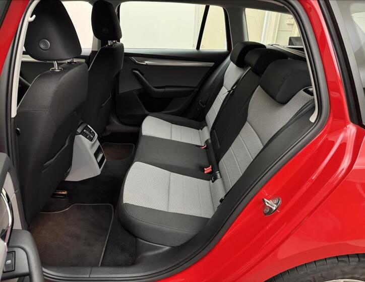 Škoda Octavia 33