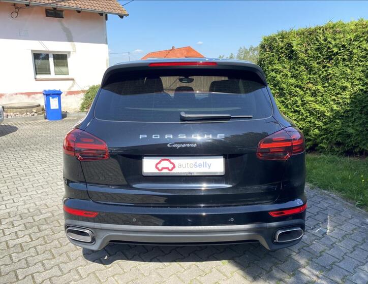 Porsche Cayenne 4