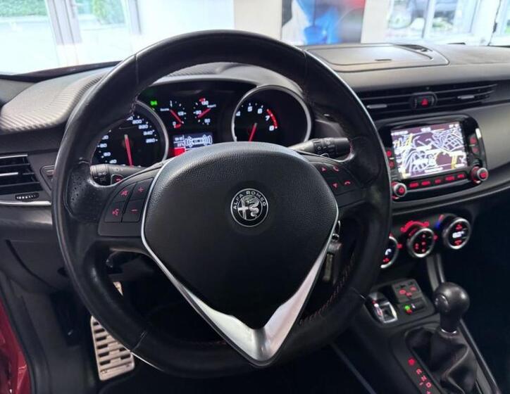 Alfa Romeo Giulietta 16