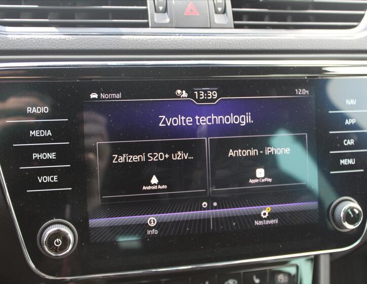 Škoda Superb 21