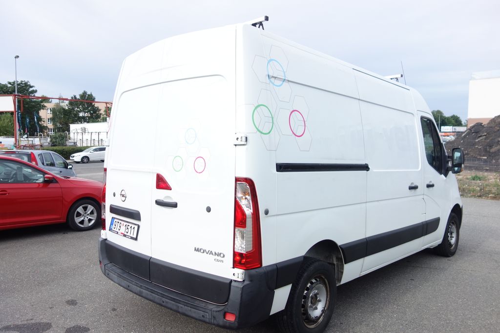 Opel Movano
