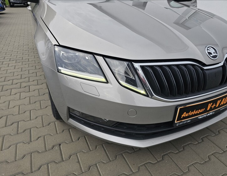 Škoda Octavia 44