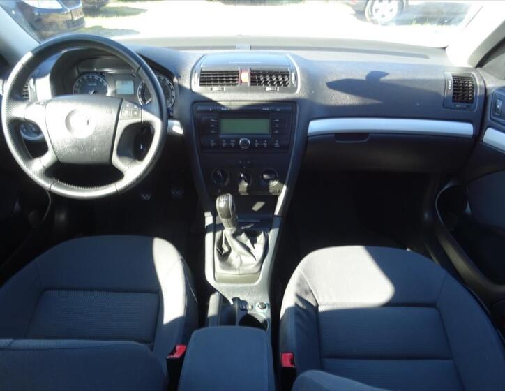 Škoda Octavia 14