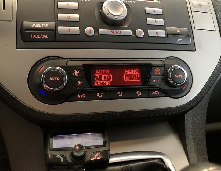 Ford C-MAX 26