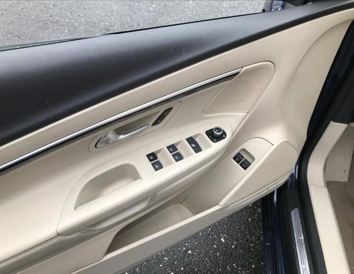 Volkswagen EOS 10