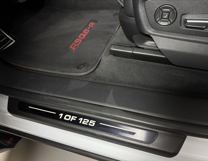 Audi RS Q8 34