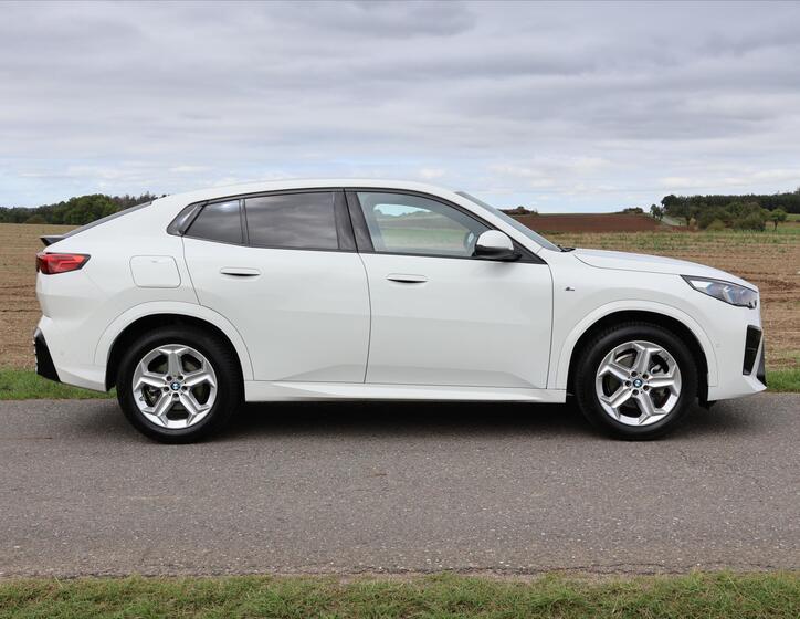 BMW X2 8