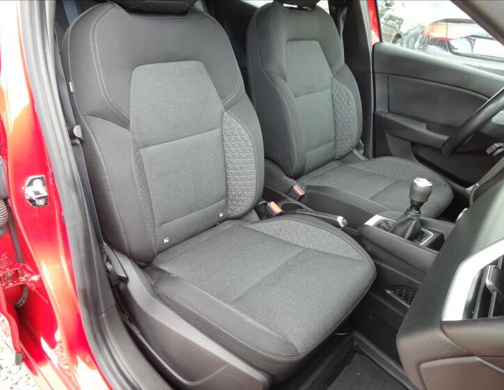 Renault Clio 29