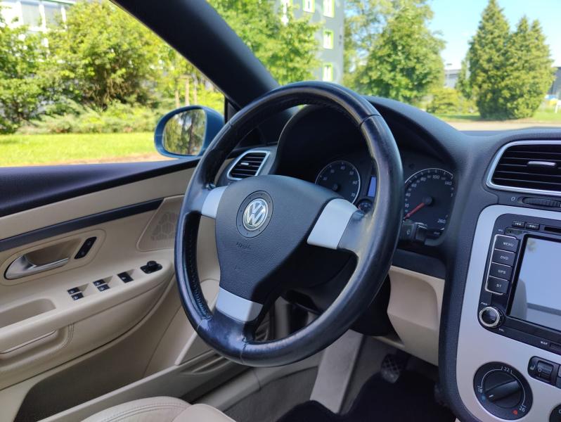 Volkswagen EOS
