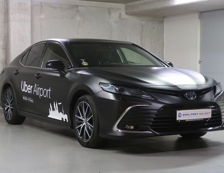 Toyota Camry 3