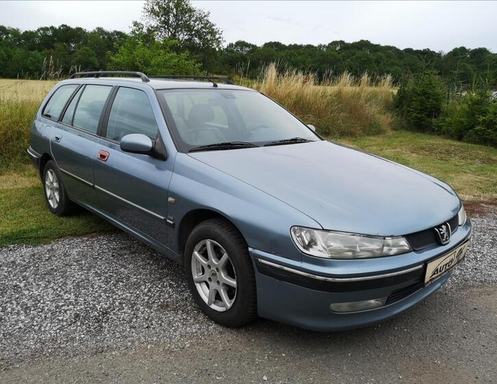 Peugeot 406 36