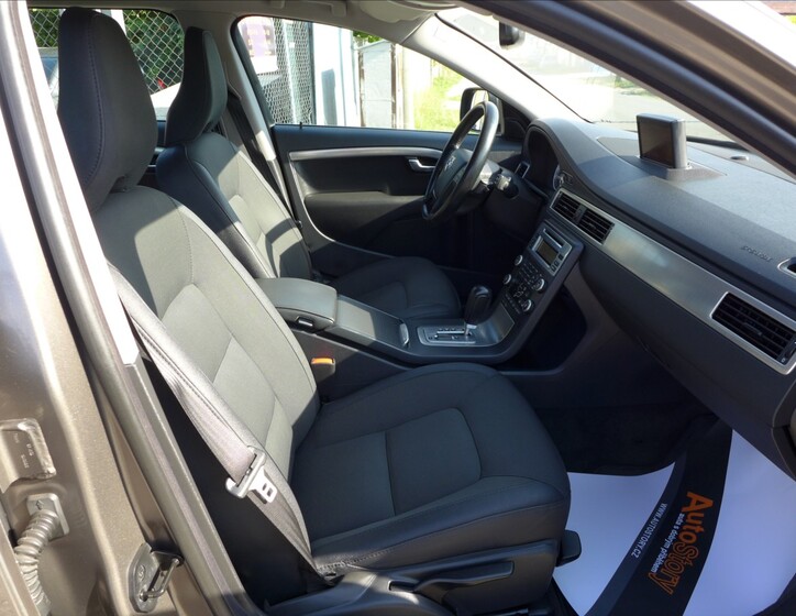 Volvo XC70 30