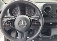 Mercedes-Benz Sprinter 11