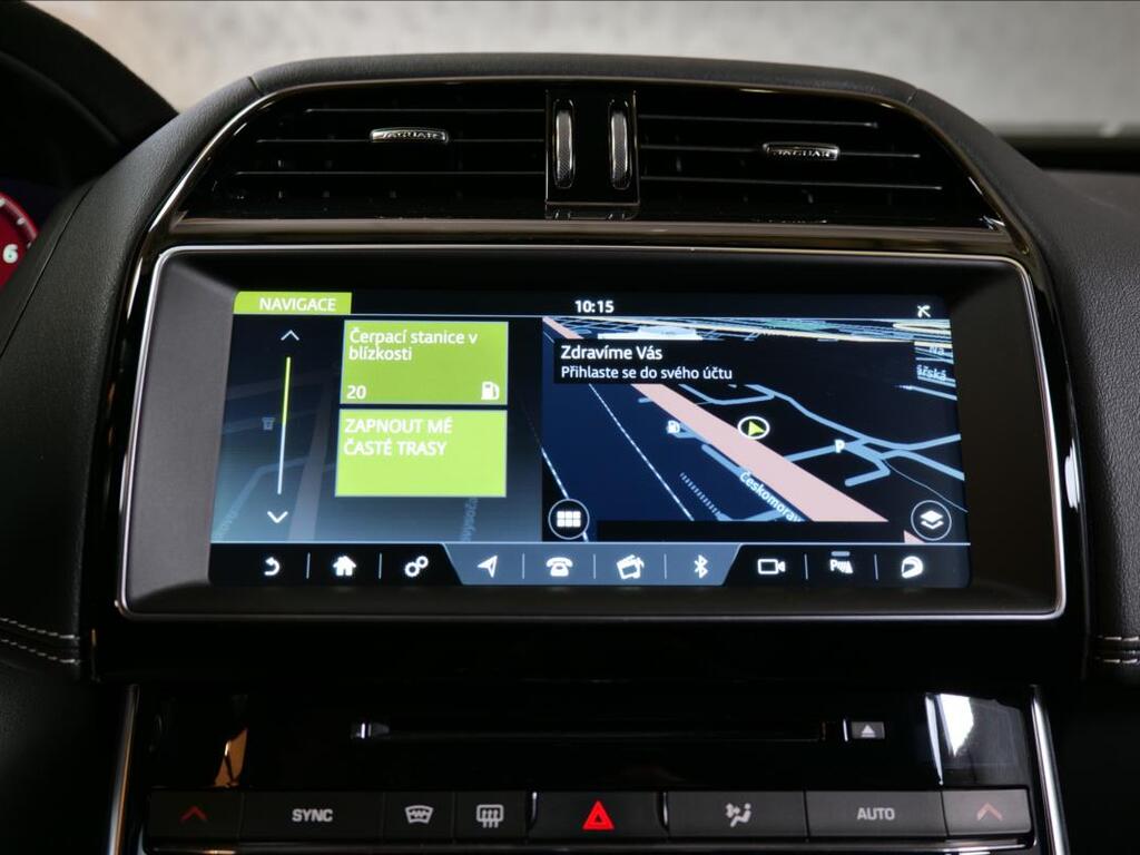 Jaguar XE 26