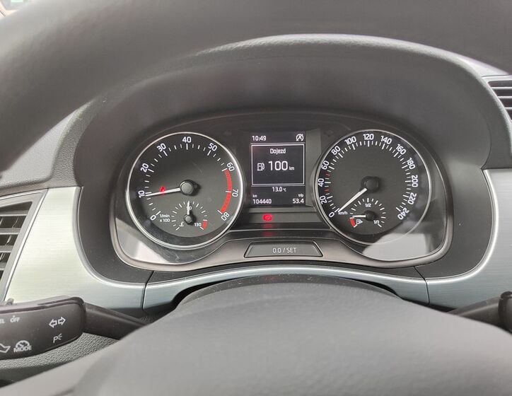 Škoda Fabia 16