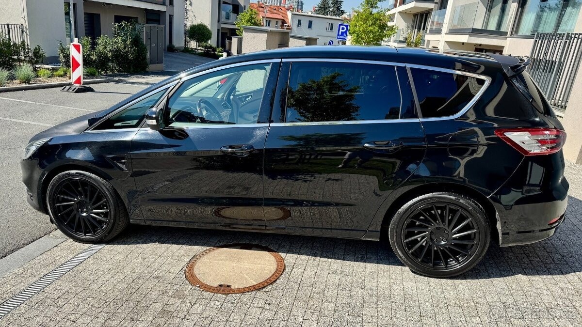 Ford S-MAX