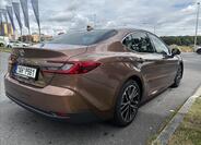 Toyota Camry 6